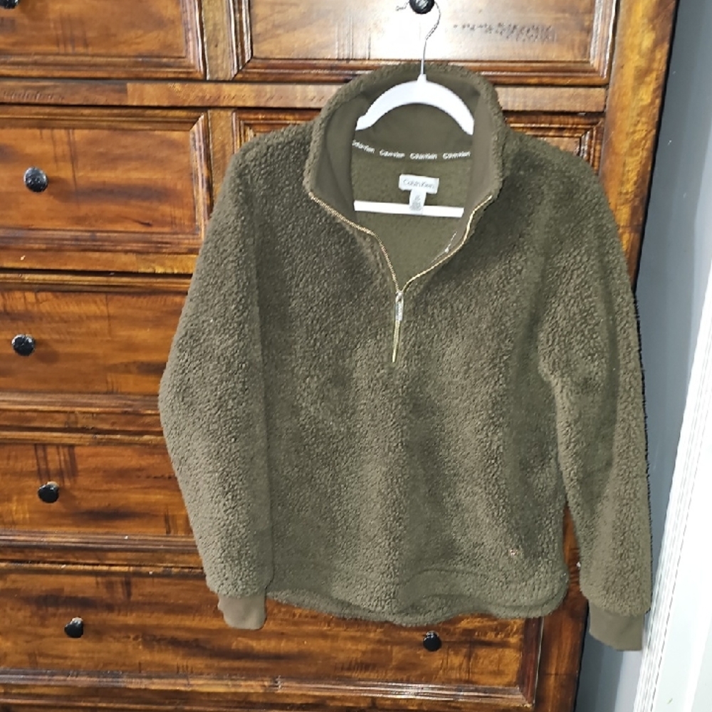 Calvin Klein Fuzzy 1/2 Zip Pullover!!! Sz Medium Womens With Gold Zipper